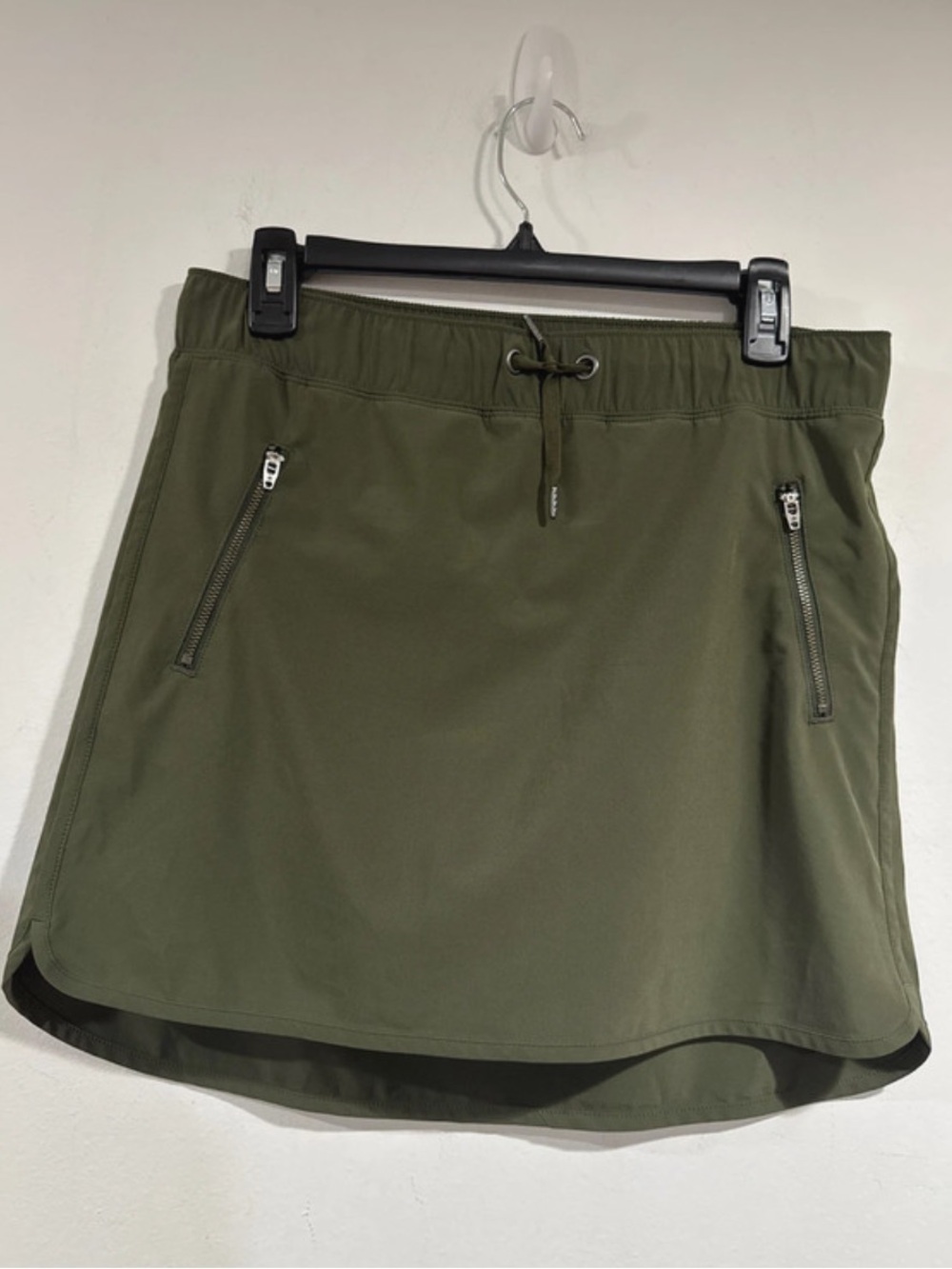 Athleta skort Olive Green Active Drawstring Skirt small